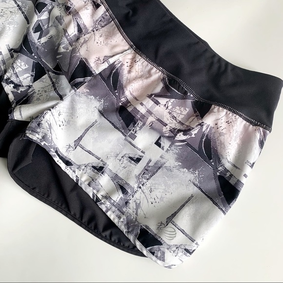 •MPG• Size M Shorts - Picture 5 of 11